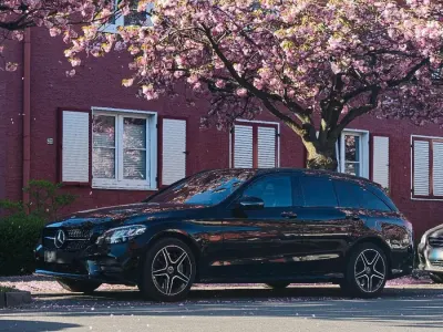 Gebraucht Mercedes C300e 320 PS (235 kW) 2020 Schwarz Kombi