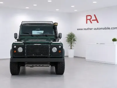 Gebraucht Land Rover Defender 122 PS (89 kW) 2003 Grün SUV