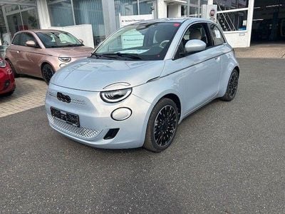 Neu Fiat 500e La Prima 86 kW (118 PS) 2025 Blau Limousine