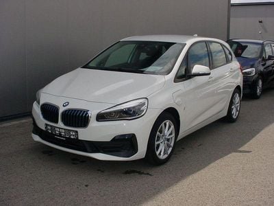 BMW 225