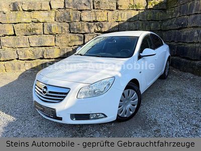 Gebraucht Opel Insignia Edition 131 PS (96 kW) 2012 Weiß Limousine