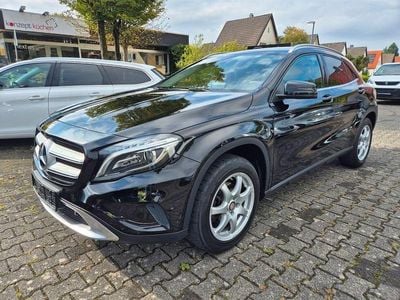 Mercedes GLA220