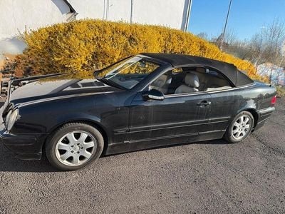 Gebraucht Mercedes CLK200 163 PS (119 kW) 2002 Schwarz Cabrio