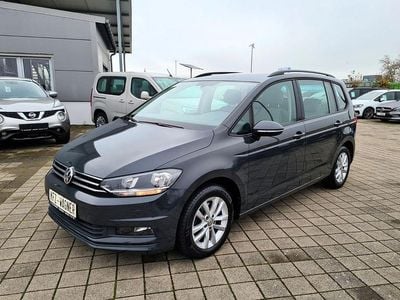 Grau Gebraucht 2018 VW Touran Comfortline Van / Kleinbus | 16.499 € (Guter Preis)