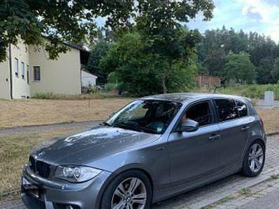 Gebraucht BMW 118 Sport Line 143 PS (105 kW) 2010 Grau Kleinwagen