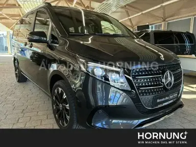 Begagnad Mercedes V300 Avantgarde 237 HK (174 kW) 2025 Grå Minibuss