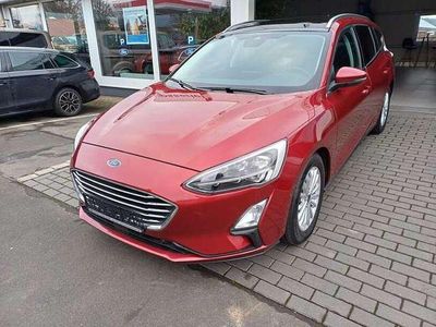 Gebraucht Ford Focus Titanium 125 PS (91 kW) 2019 Rubyrot (metallic) Kombi