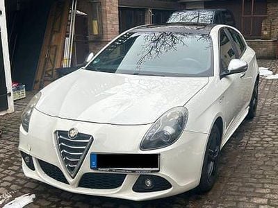 Gebraucht Alfa Romeo Giulietta Turismo 170 PS (125 kW) 2012 Weiß Kleinwagen