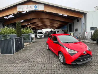 Second-hand Toyota Aygo 72 CP (52 kW) 2019 Roșu Hatchback
