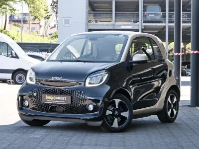 Usata Smart ForTwo Coupé Passion Exclusive 60 kW (82 CV) 2021 Nero Utilitaria