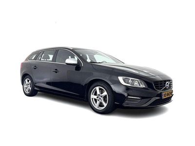Gebraucht Volvo V60 Business Edition 190 PS (139 kW) 2016 Schwarz Kombi