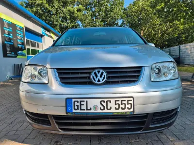 Gebraucht VW Touran 101 PS (74 kW) 2004 Silber Van / Kleinbus