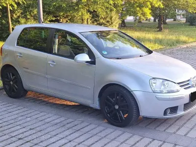 Gebraucht VW Golf VI Trendline 122 PS (89 kW) 2008 Silber Kleinwagen