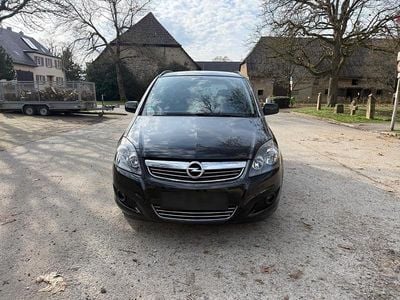 Usata Opel Zafira 125 CV (91 kW) 2015 Nero Monovolume