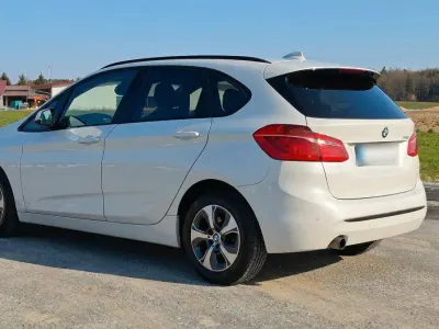 Gebraucht BMW 218 Active Tourer Sport Line 136 PS (100 kW) 2014 Weiß Van / Kleinbus