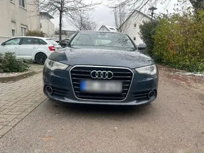 Gebraucht Audi A6 204 PS (150 kW) 2012 Blau Kombi