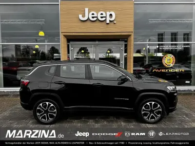 Gebraucht Jeep Compass Altitude 131 PS (96 kW) 2024 Schwarz SUV