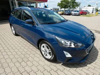 Gebraucht Ford Focus 120 PS (88 kW) 2020 Blau Limousine