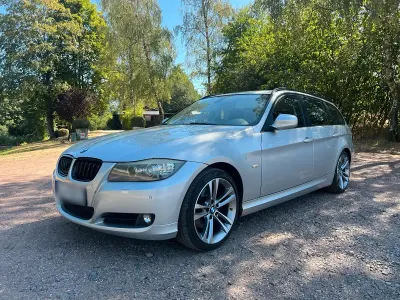 Gebraucht BMW 320 185 PS (136 kW) 2010 Grau Kombi