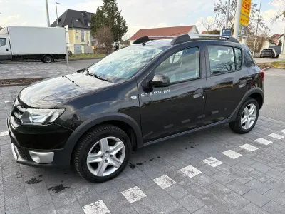Gebraucht Dacia Sandero Stepway 90 PS (66 kW) 2015 Braun SUV