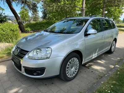 Usata VW Golf VI 105 CV (77 kW) 2009 Argento Utilitaria
