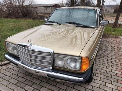 Gebraucht Mercedes 300 88 PS (64 kW) 1980 Blau Limousine