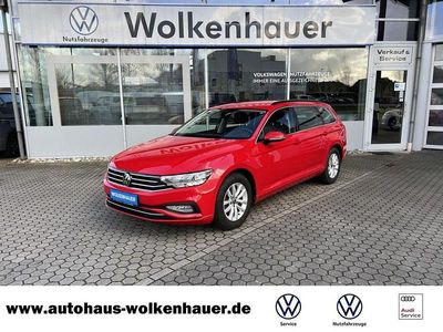 Gebraucht VW Passat 122 PS (89 kW) 2021 Tornadorot Kombi