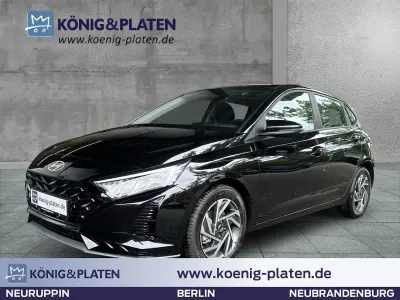 Gebraucht Hyundai i20 Trend 101 PS (74 kW) 2025 Phantom black (schwarz) Kleinwagen