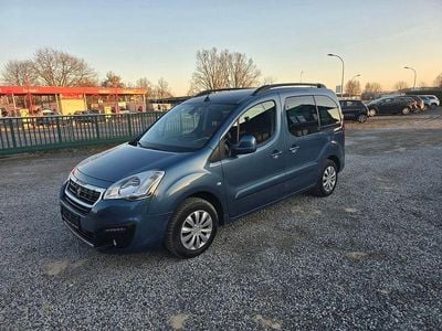 Gebraucht Peugeot TePee Active 99 PS (72 kW) 2016 Blau Van / Kleinbus