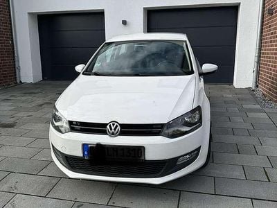 Gebraucht VW Polo Life 90 PS (66 kW) 2014 Weiß Limousine
