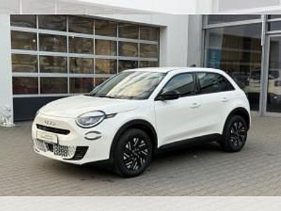 Neu Fiat 600E Red 114 kW (156 PS) 2026 Weiß (gelato weiß) SUV