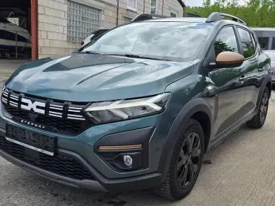 Używany Dacia Sandero Extreme 101 KM (74 kW) 2024 Zielony Hatchback