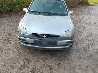 Gebraucht Opel Corsa 65 PS (47 kW) 2000 Silber Kleinwagen