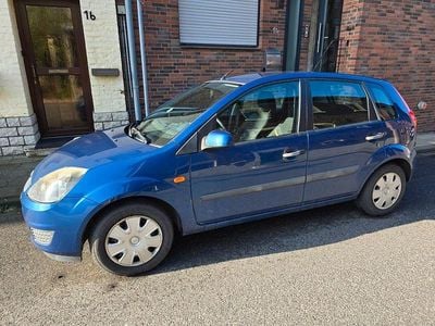 Begagnad Ford Fiesta Ambiente 69 HK (50 kW) 2007 Blå Halvkombi