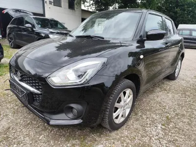 Gebraucht Suzuki Swift Comfort 83 PS (61 kW) 2020 Schwarz Kleinwagen