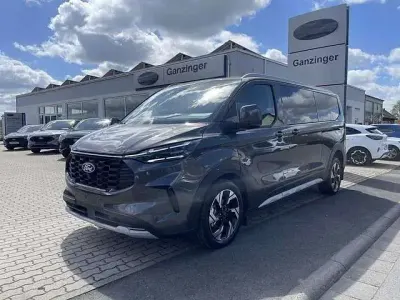 Gebraucht Ford Tourneo Active 170 PS (125 kW) 2026 Van / Kleinbus