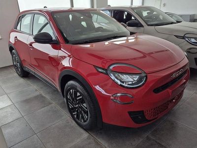 Neu Fiat 600 136 PS (100 kW) 2025 Rot Limousine