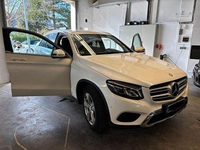 Mercedes GLC220