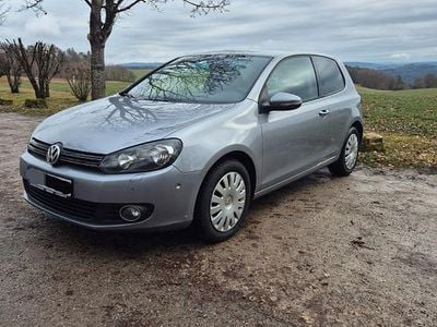 Gebraucht VW Golf VI Team 122 PS (89 kW) 2010 Grau Kleinwagen