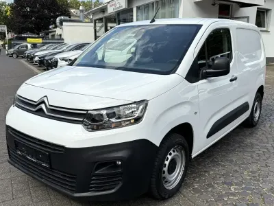 Gebraucht Citroën Berlingo 102 PS (75 kW) 2022 Weiß Van / Kleinbus