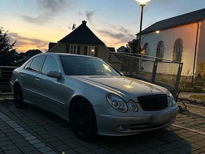 Second-hand Mercedes E270 171 CP (125 kW) 2003 Argintiu Berlinǎ