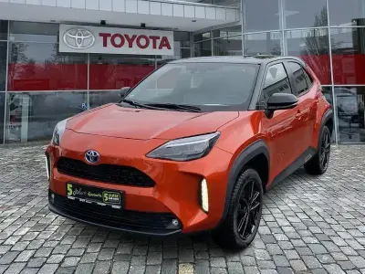 Gebraucht Toyota Yaris Hybrid Edition 116 PS (85 kW) 2023 Orange