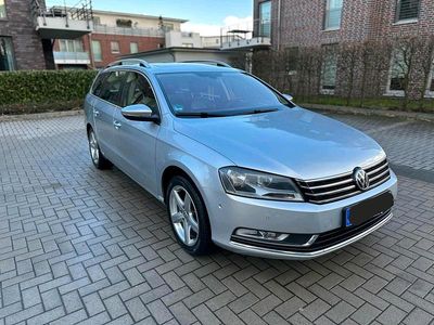 Gebraucht VW Passat Highline 140 PS (102 kW) 2011 Silber Kombi