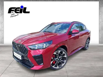 Gebraucht BMW X2 M Sport 156 PS (114 kW) 2025 Dragon fire rot SUV