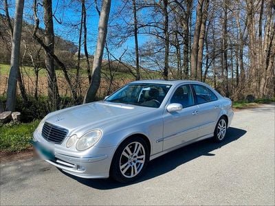 Usata Mercedes E350 282 CV (207 kW) 2006 Argento Berlina