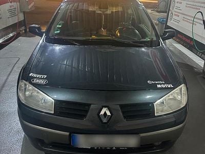 Andere farben Gebraucht 2005 Renault Mégane II Coupé | 1.400 € (Fairer Preis)