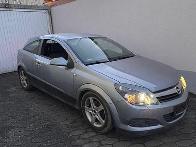 Gebraucht Opel Astra GTC 140 PS (102 kW) 2006 Silber Limousine