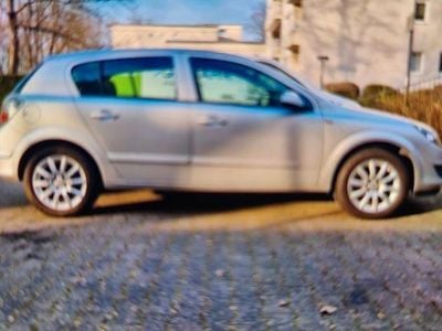 Gebraucht Opel Astra Edition 105 PS (77 kW) 2007 Grau Limousine