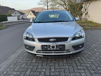 Gebraucht Ford Focus 101 PS (74 kW) 2006 Silber Limousine