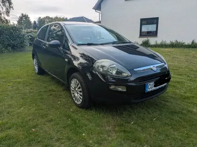 Gebraucht Fiat Grande Punto 69 PS (50 kW) 2011 Blau Kleinwagen